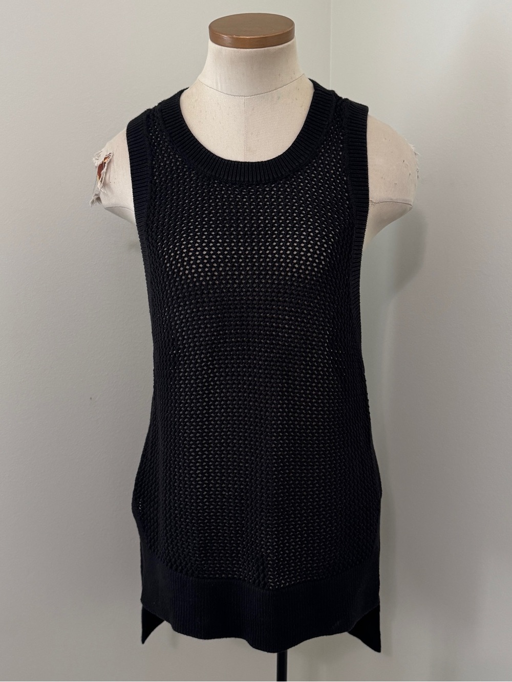 Lululemon 6‎ Black Loose Open Knit High Low Sleeveless Tunic Top